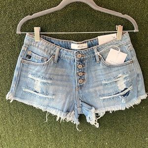 Jeans shorts!! KanCan is amazing and makes the best quality shorts🙌🏻🙌🏻